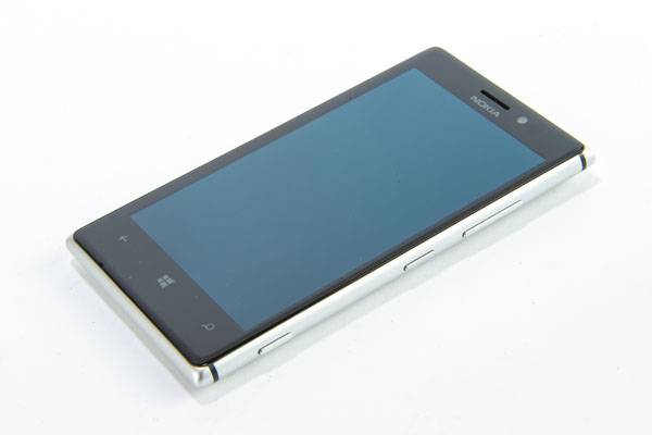  Nokia Lumia 925 -  8