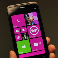 Видео кастомной прошивки Windows Phone 7.8 для HTC Titan