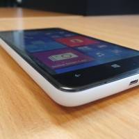 Nokia Lumia 625 начала получать обновление Lumia Black