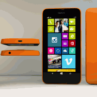 Microsoft предлагает бесплатно Lumia 630 уволенным работникам китайской фабрики