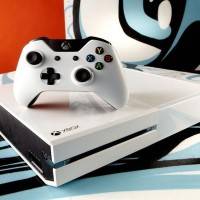 Microsoft подтвердили выход белой Xbox One