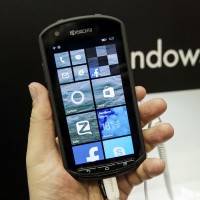 Kyocera показали на MWC прототип защищенного Windows Phone