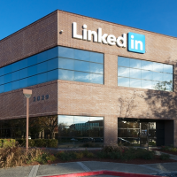 Microsoft интегрирует LinkedIn в Outlook и другие офисные приложения