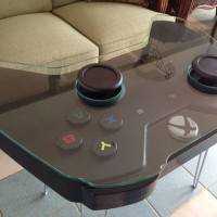 Стол в виде Xbox One-контроллера оценили в 1200 долларов