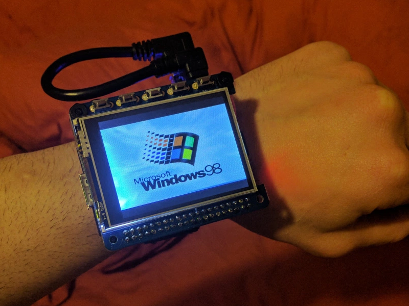 Windows 98 Smartwatch