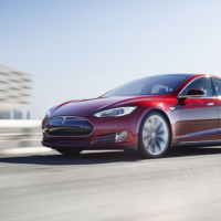 Tesla работает с AMD над созданием кастомного ИИ-чипа для своих автомобилей