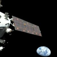 «Орион» прислал фото Земли с расстояния почти 100 000 км