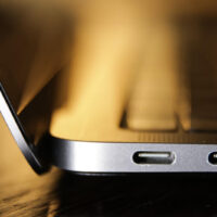 Microsoft наведёт порядок с USB-C — порты во всех ноутбуках заработают как положено