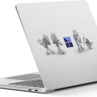 Microsoft выпустила Smurface Laptop — спецверсию Surface Laptop с синим лого и изображениями смурфов