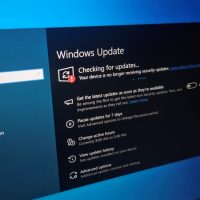 Microsoft стала рассылать ложные уведомления о прекращении поддержки ПК с Windows 10