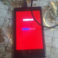 При включении красный экран на Lumia 620